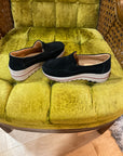 BLACK UNKNOWN LOAFERS 6.5