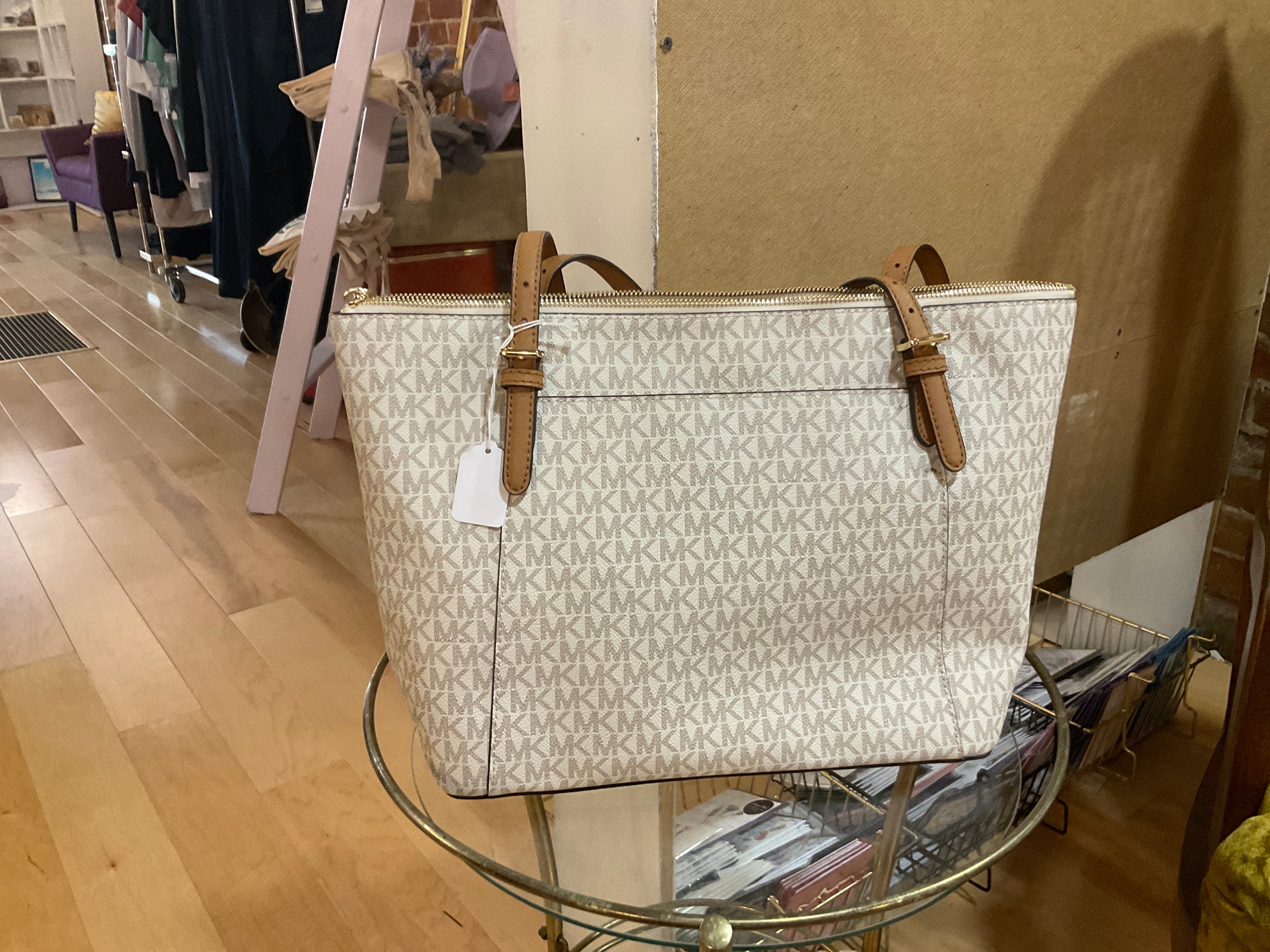 {{ClientCode}} TAN Michael Kors TOTE PURSE