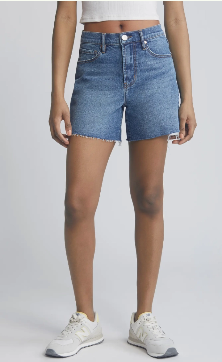 1822 Denim - 5" Inseam Loose Short with Frayed Hem