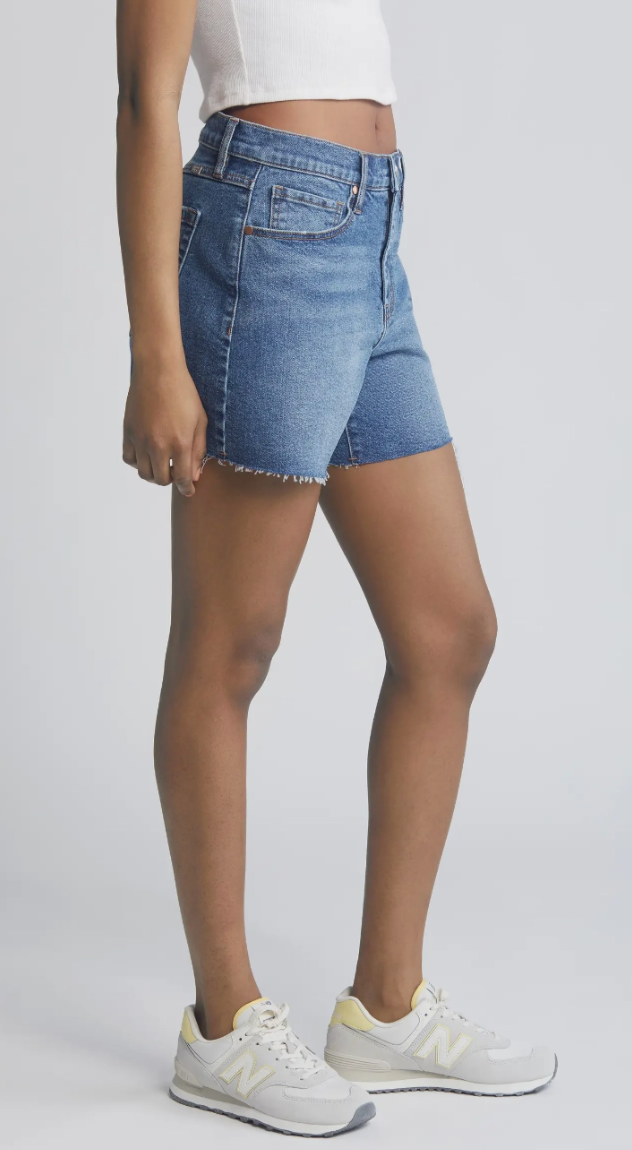 1822 Denim - 5" Inseam Loose Short with Frayed Hem