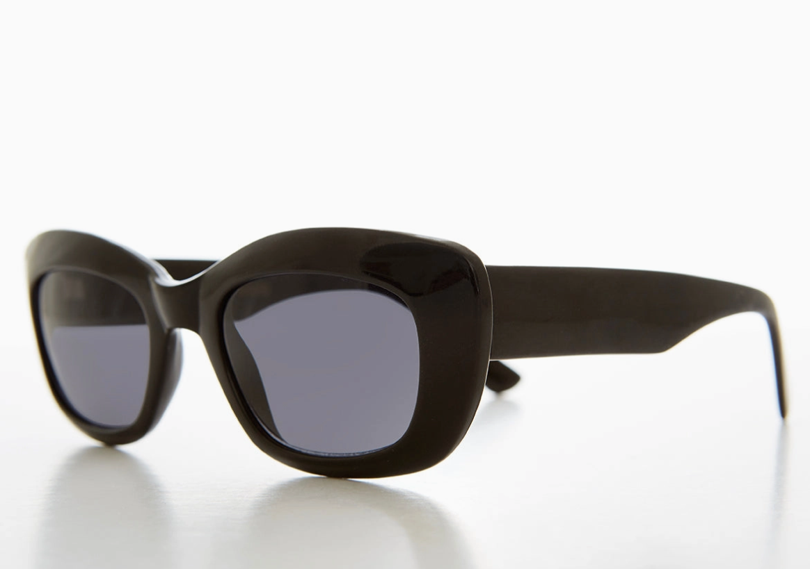 Sunglass Museum - Angular Cat Eye Sunglass
