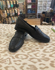 BLACK VIONIC SHOE 8