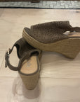 BROWN REFRESH SANDAL 10