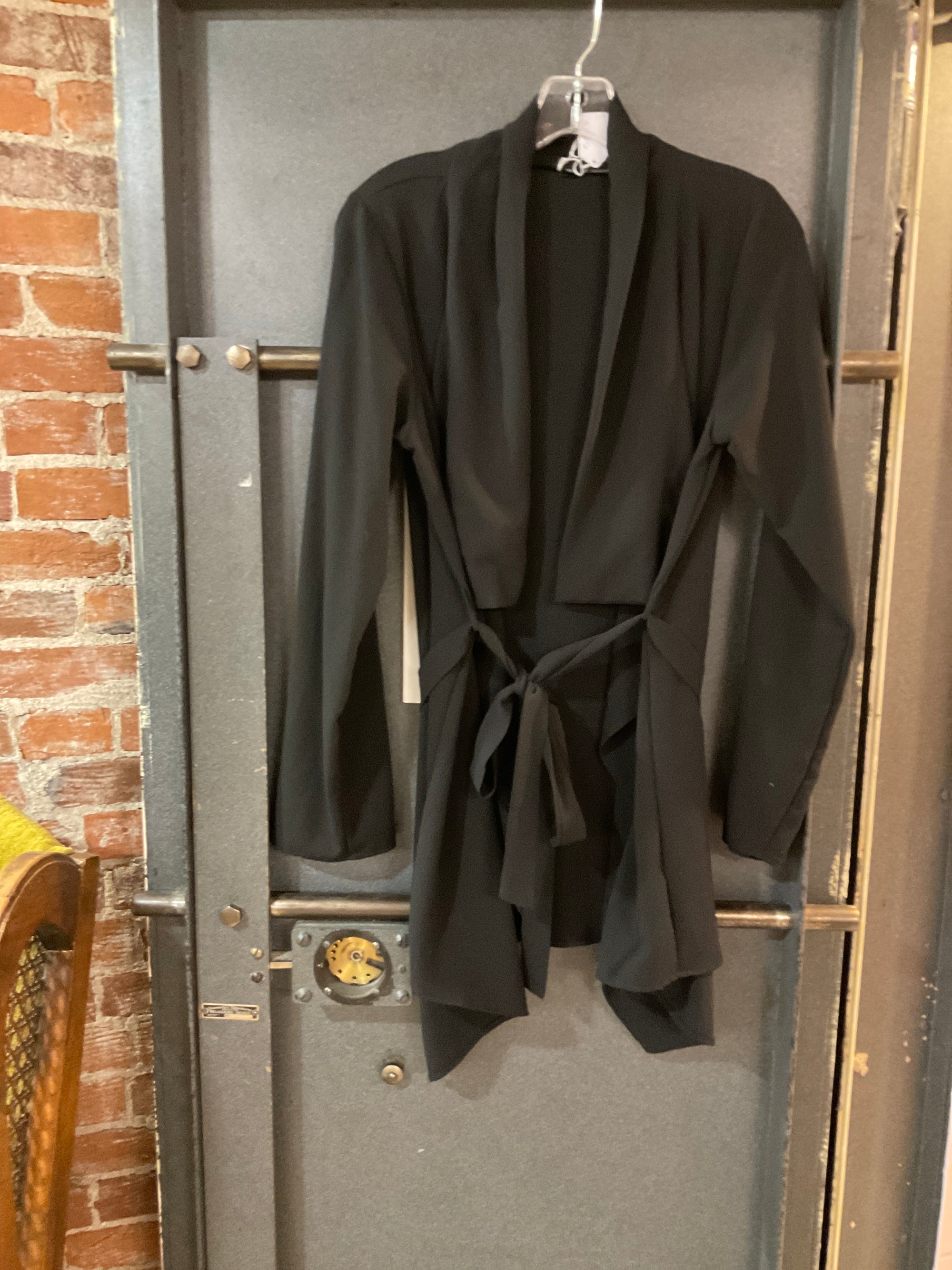 BLACK BLU PEPPER CARDIGAN M