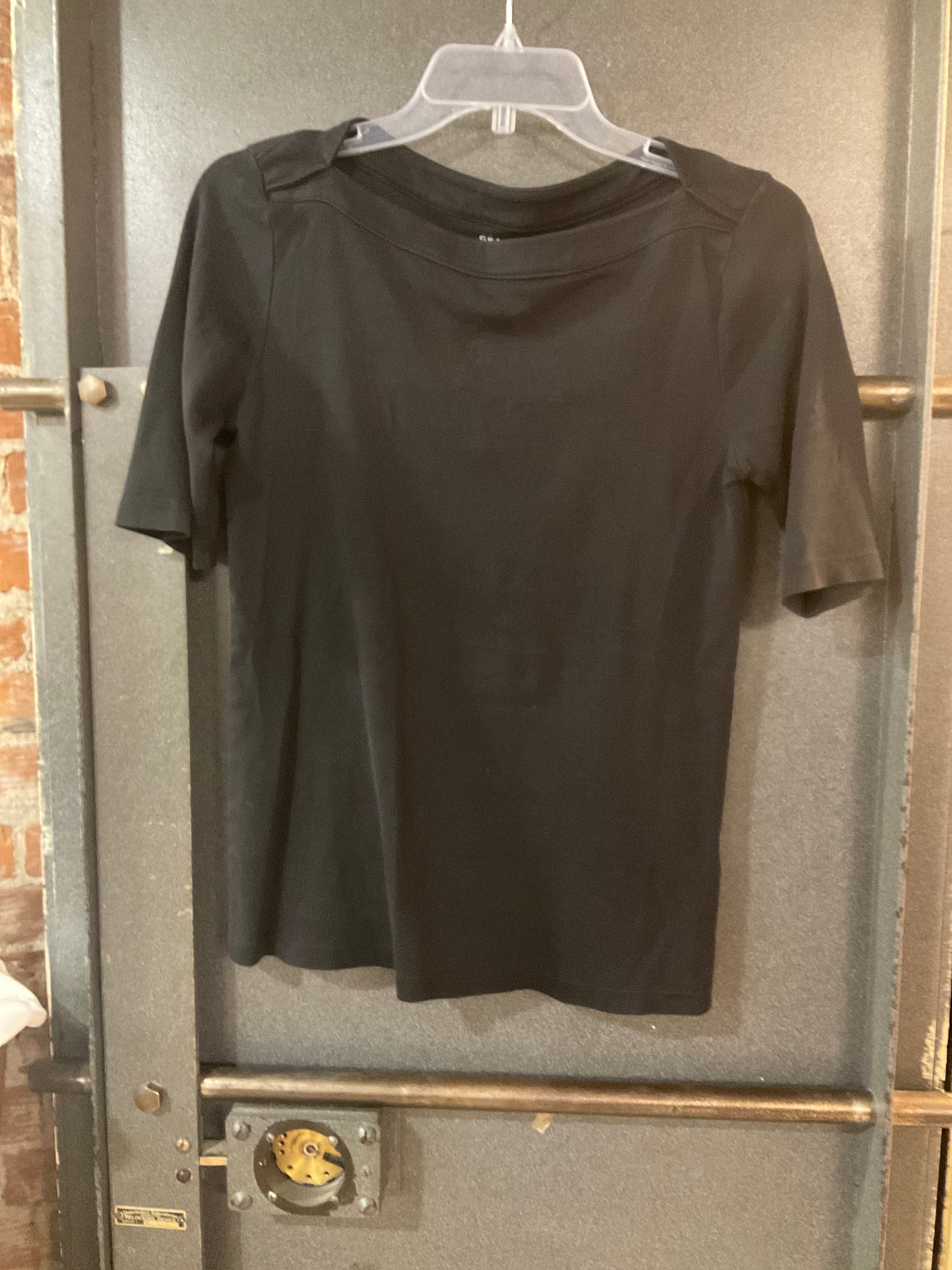 BLACK GRACE SHORT SLEEVE SHIRT L