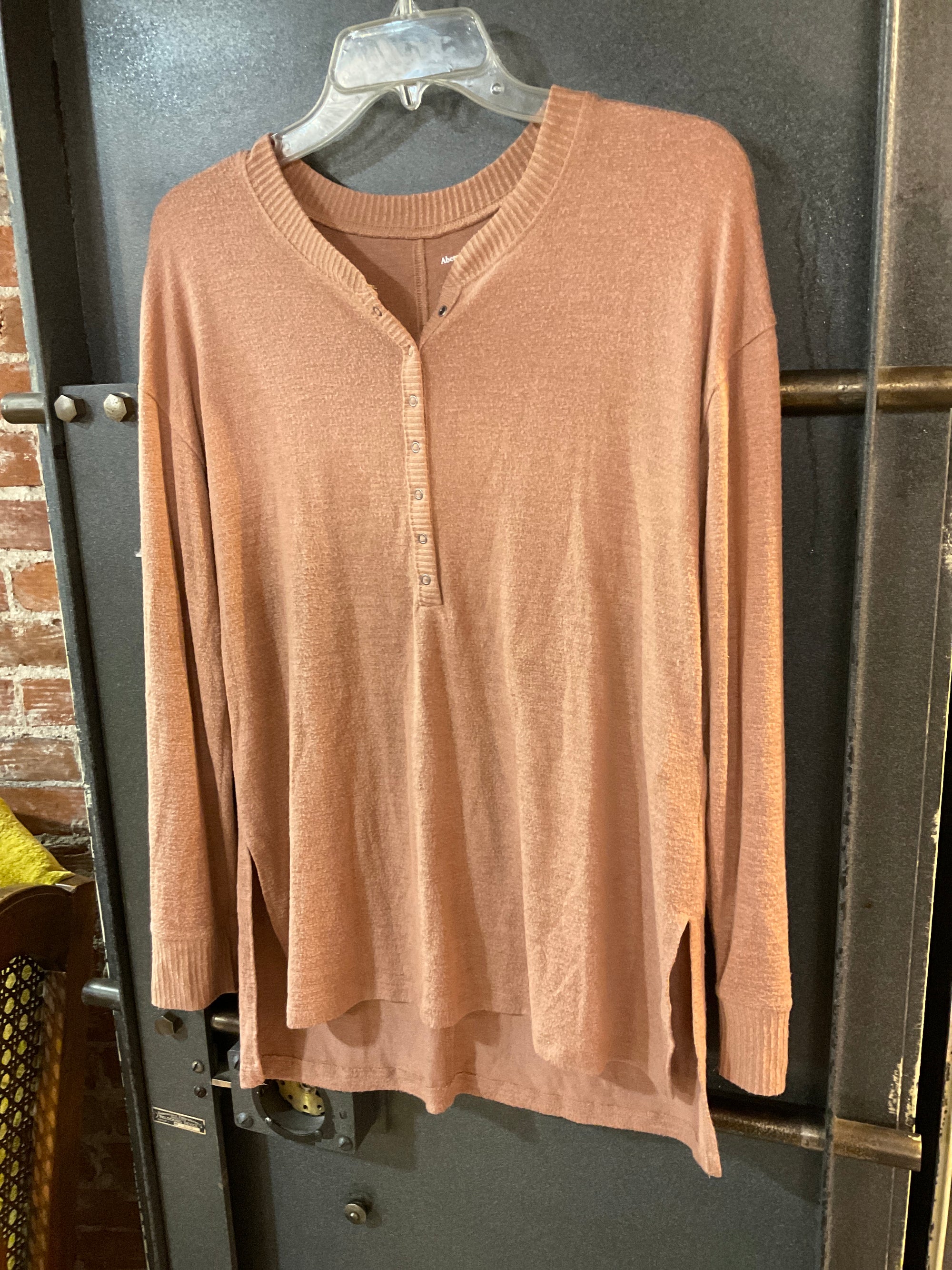 BROWN ABERCROMBIE LONG SLEEVE SHIRT S