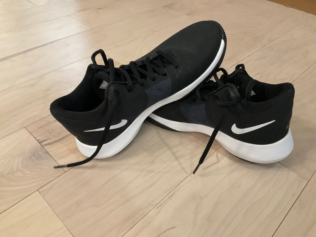 {{ClientCode}} BLACK NIKE SHOE, 6.5