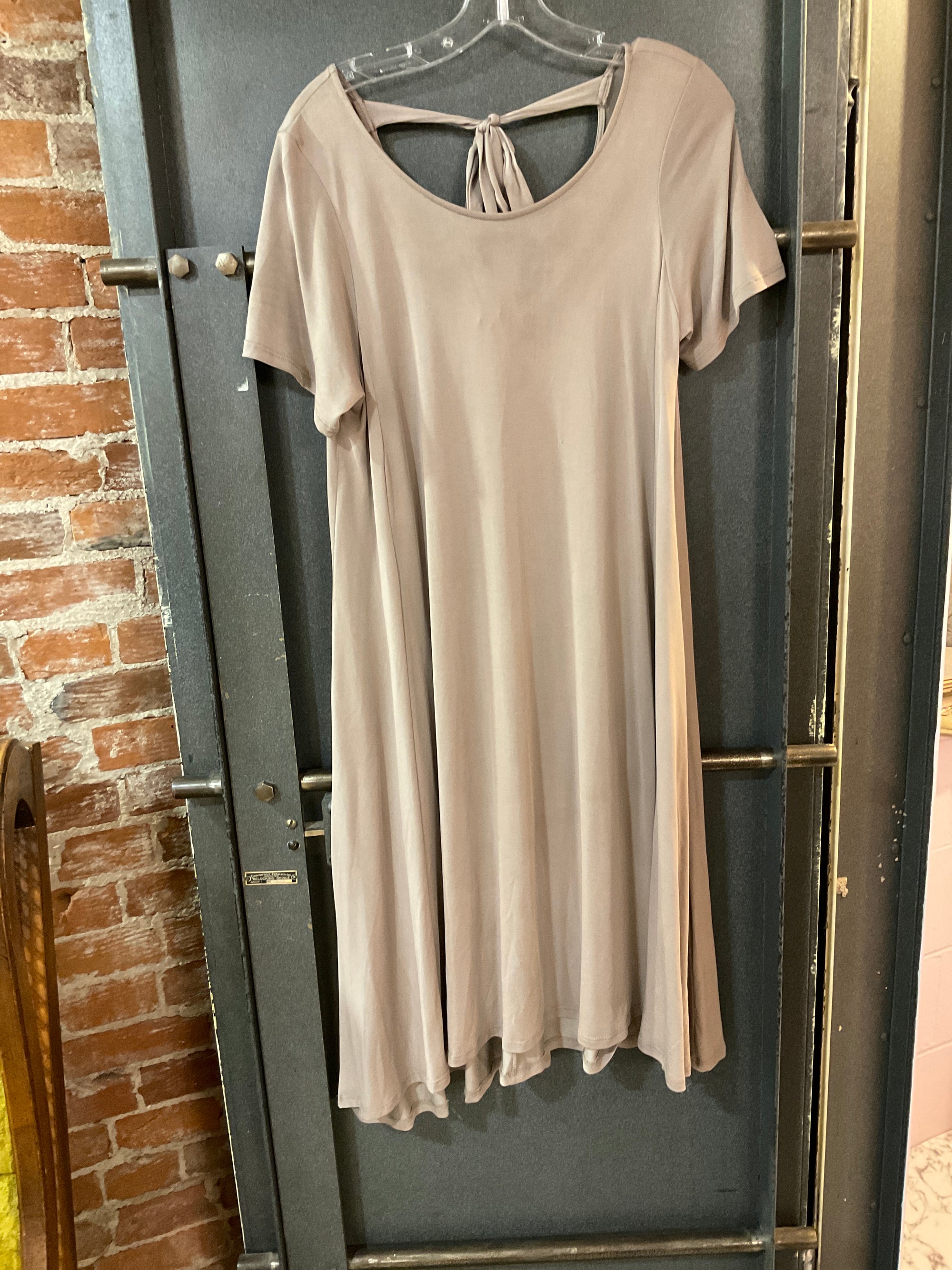 BROWN COA DRESS L