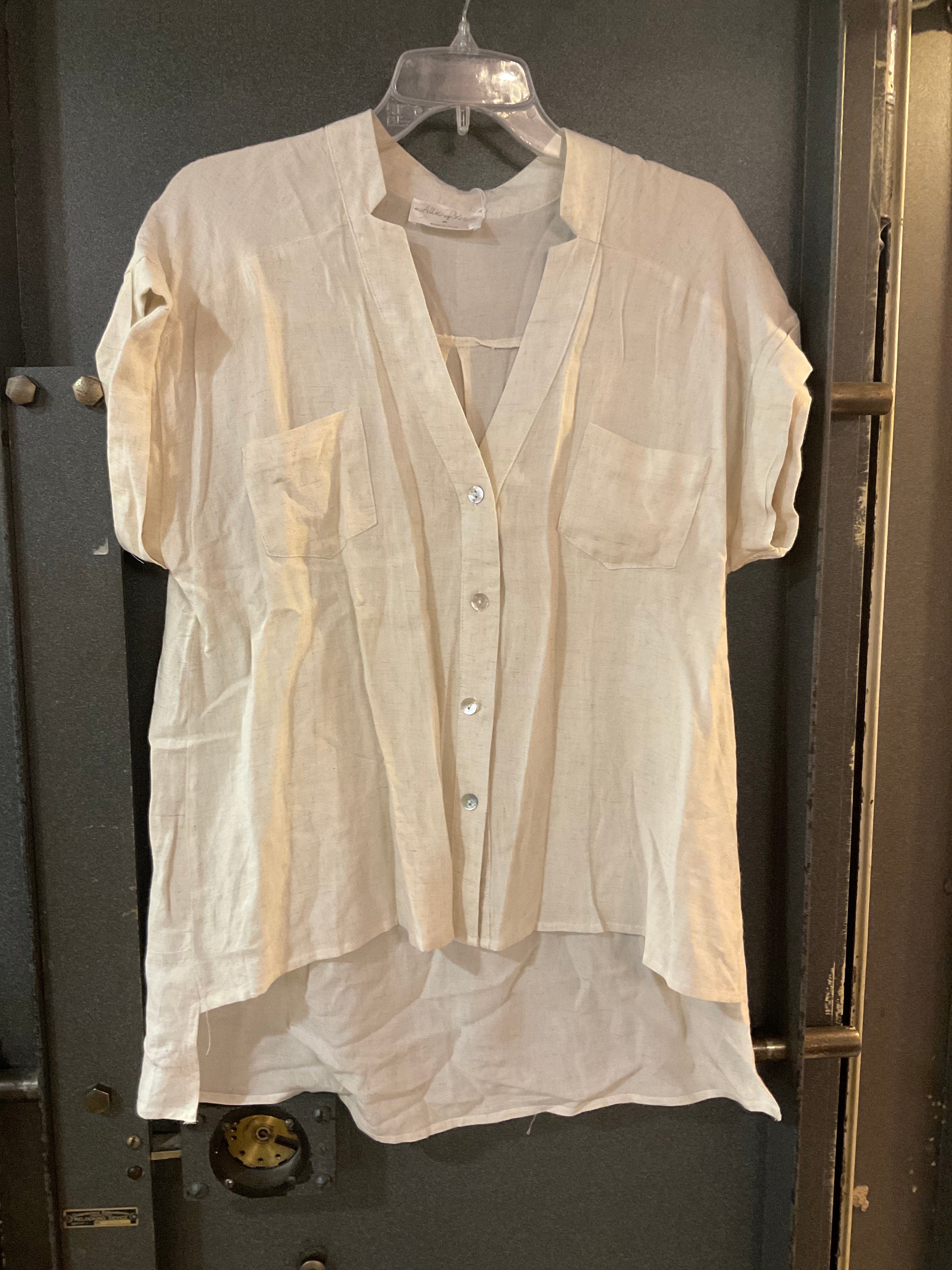 CREAM ALLIE ROSE SHORT SLEEVE SHIRT M