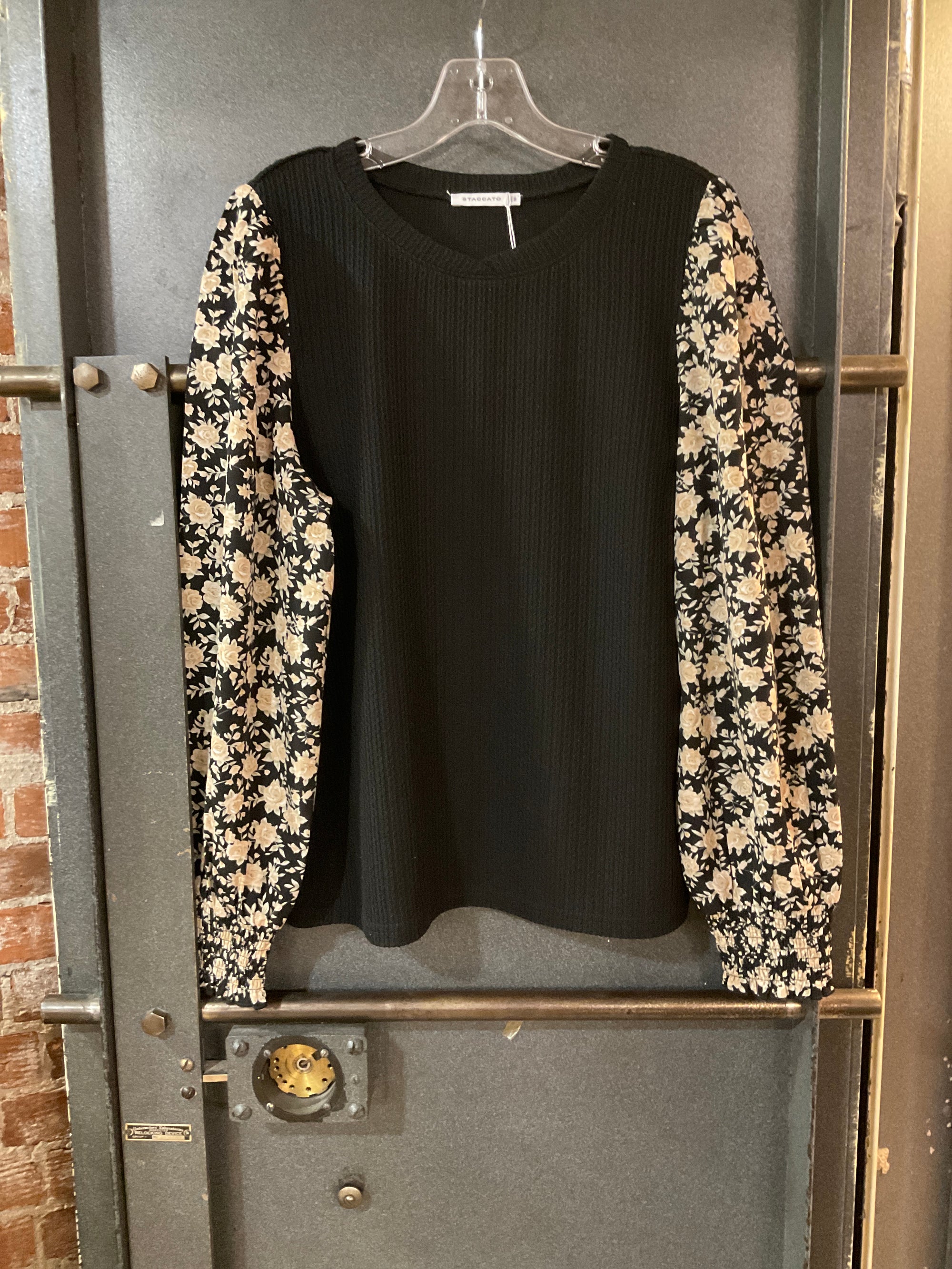 BLACK/FLORAL STACCATO LONG SLEEVE SHIRT M