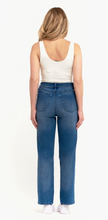 Load image into Gallery viewer, 1822 Denim - 30&quot; Straight Leg Jean - Benny
