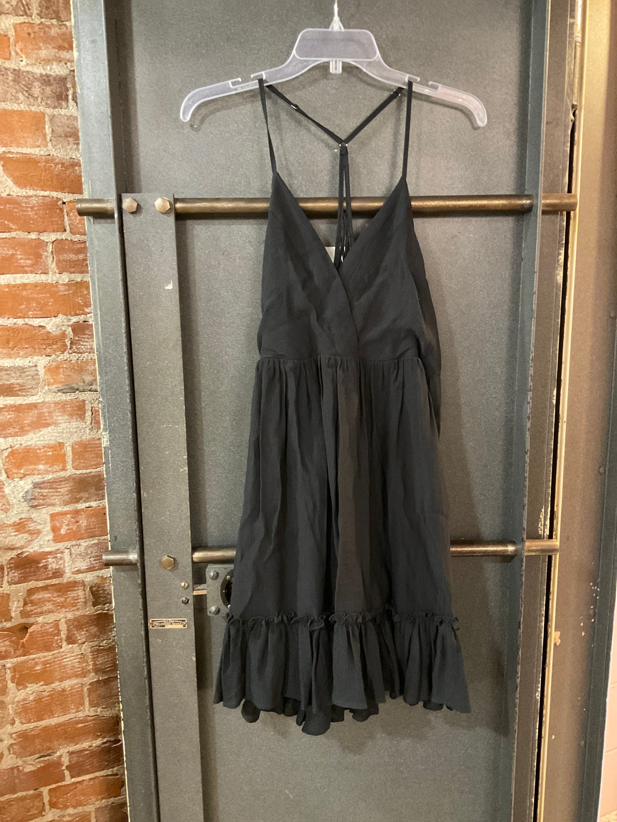 BLACK NEW IN DRESS L