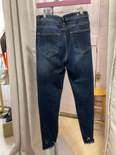 Load image into Gallery viewer, {{Client Code}} DENIM RISEN SKINNY JEANS, 9
