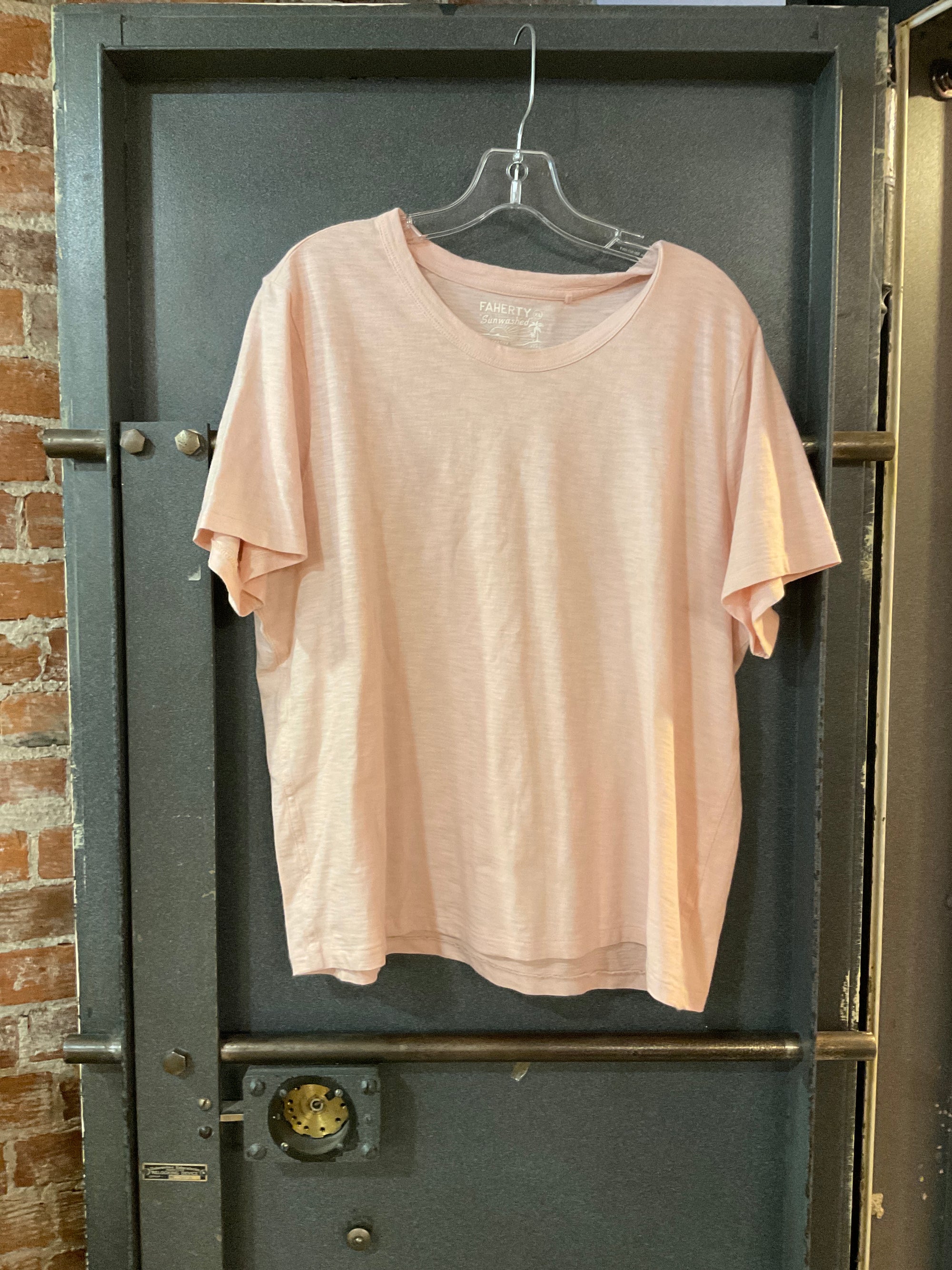PINK FAHERTY SHORT SLEEVE SHIRT XL