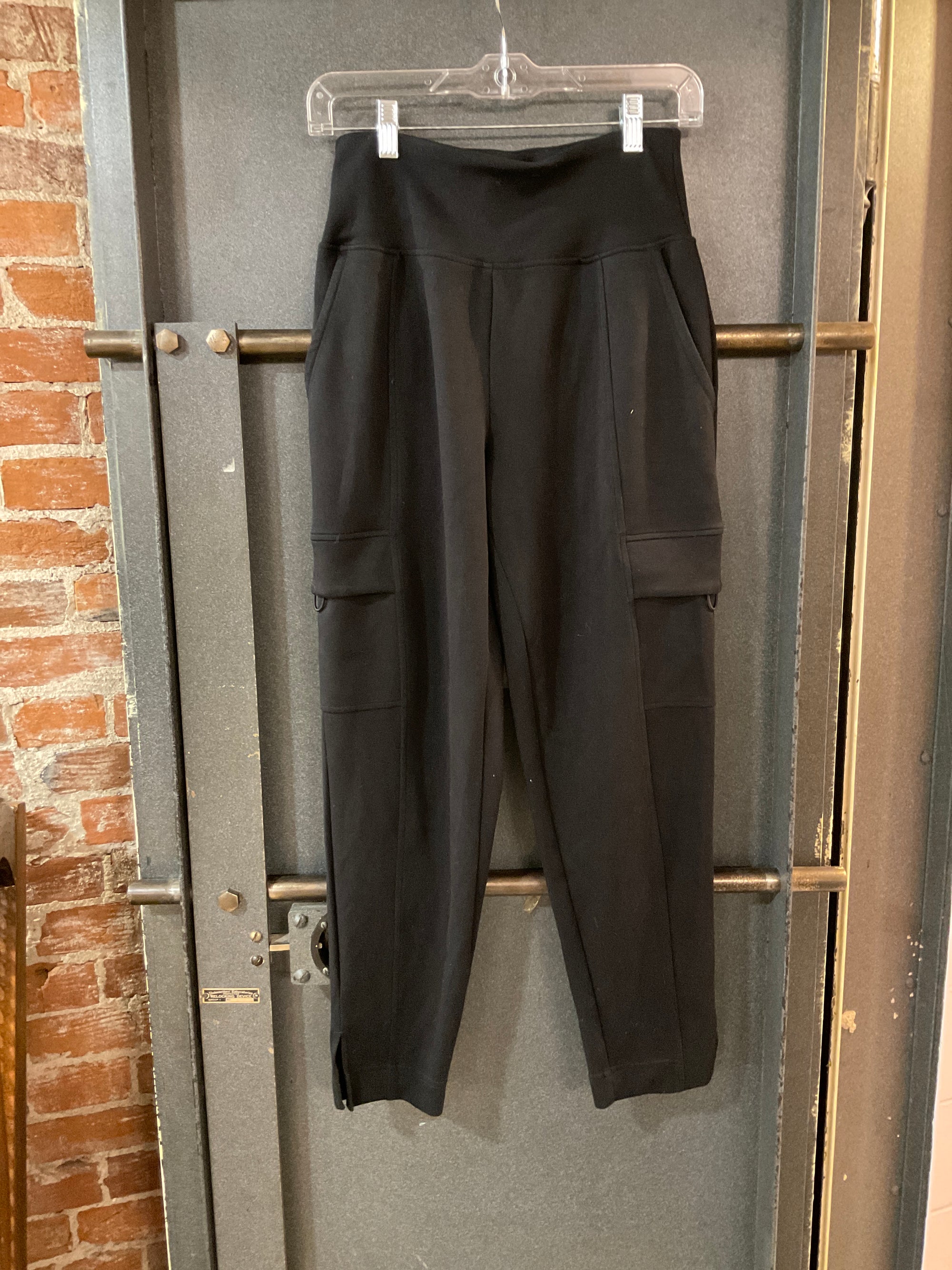BLACK Sage Collective Flap pocket side pants XS