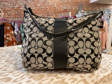 Load image into Gallery viewer, {{Client Code}} BLK/GRY COACH SHOULDER BAG, NA
