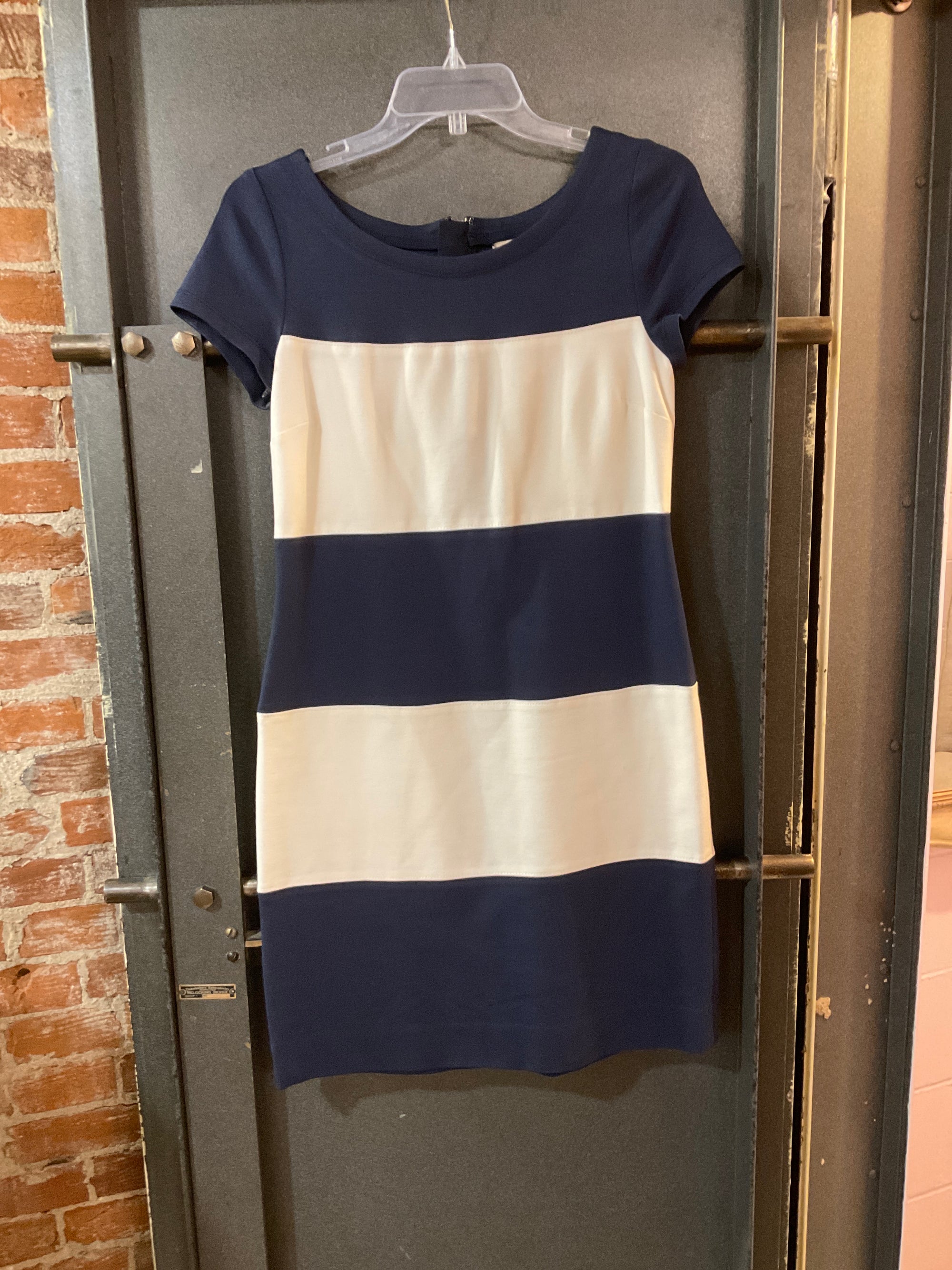 BLUE/WHITE STRIPE BANANA REPUBLIC DRESS 4
