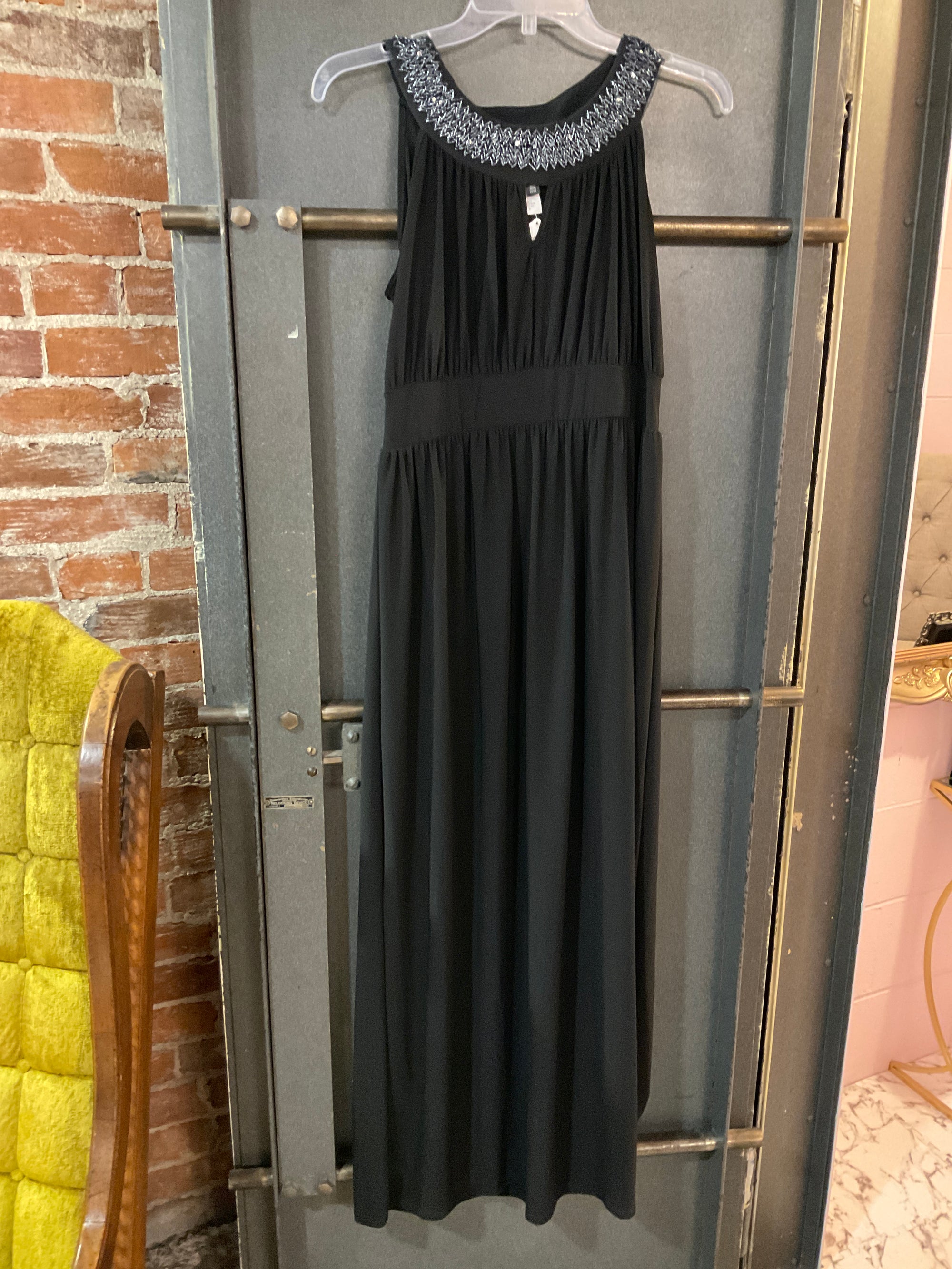 BLACK NIC &amp; DOM DRESS M