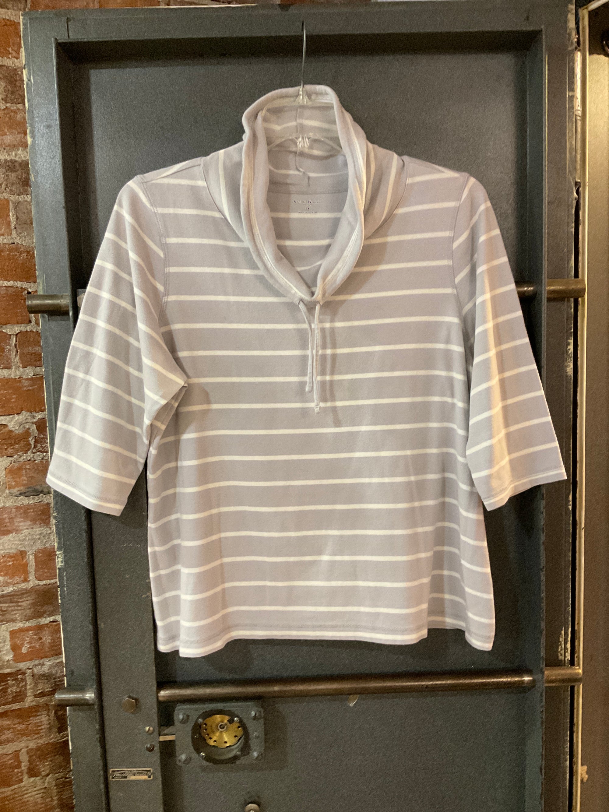 Grey/white stripe STUDIO WORKS 3/4 sleeve 1X