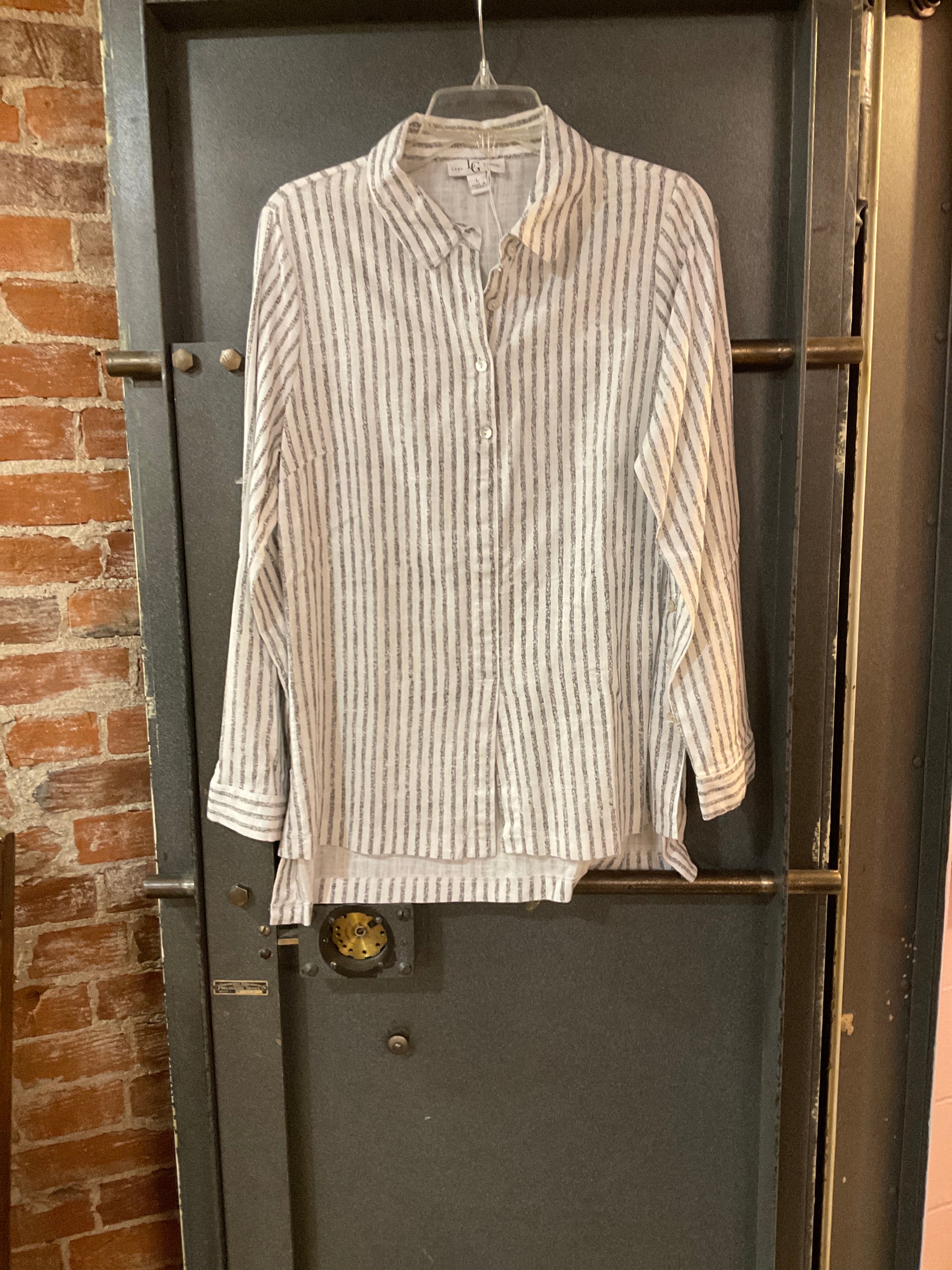 GRAY/WHITE STRIPE LG LONG SLEEVE SHIRT L