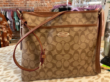 Load image into Gallery viewer, {{Client Code}} BROWN COACH LEATHER CROSSBODY
