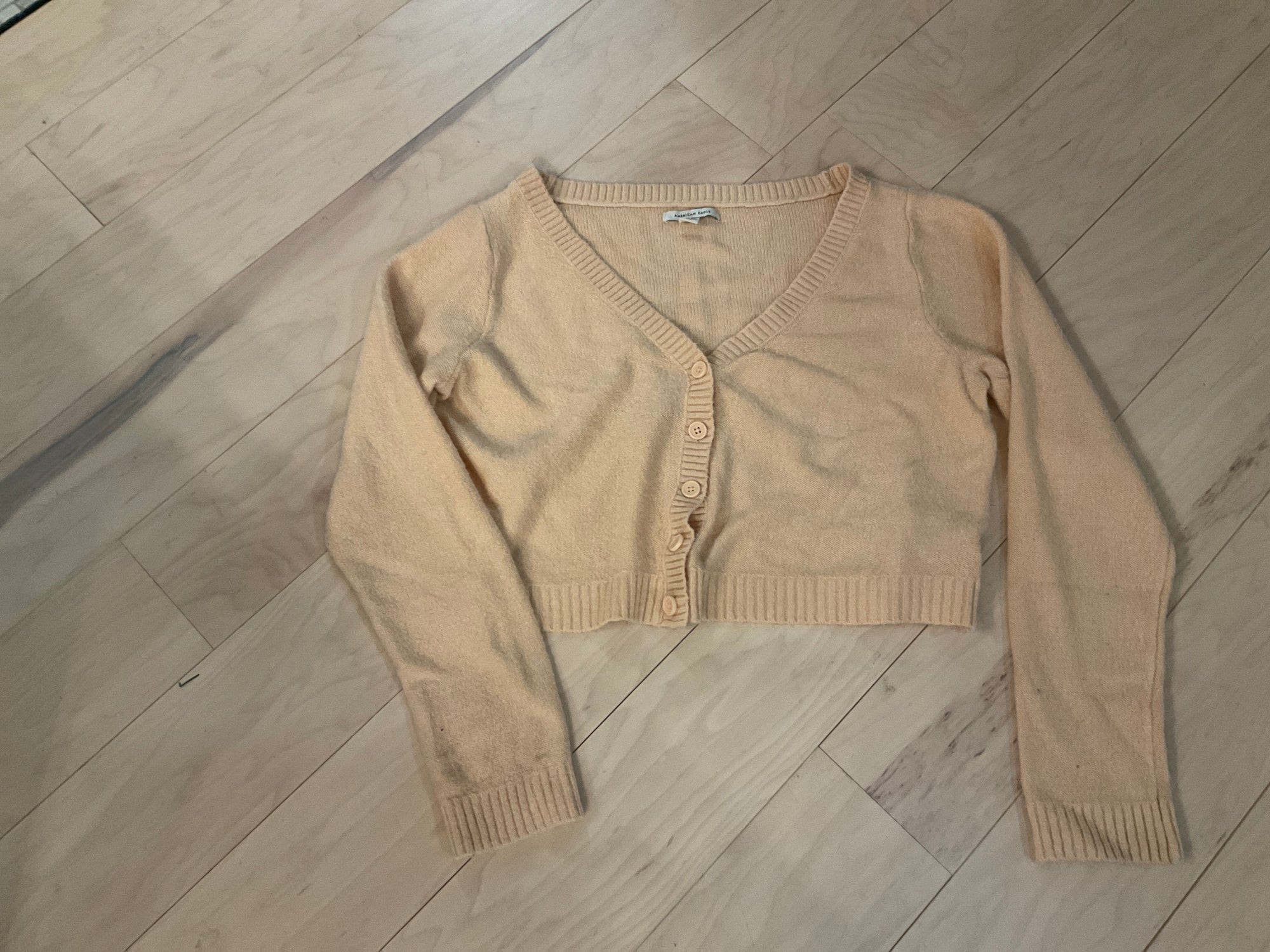 {{ClientCode}} CREAM American Eagle Sweater, MED