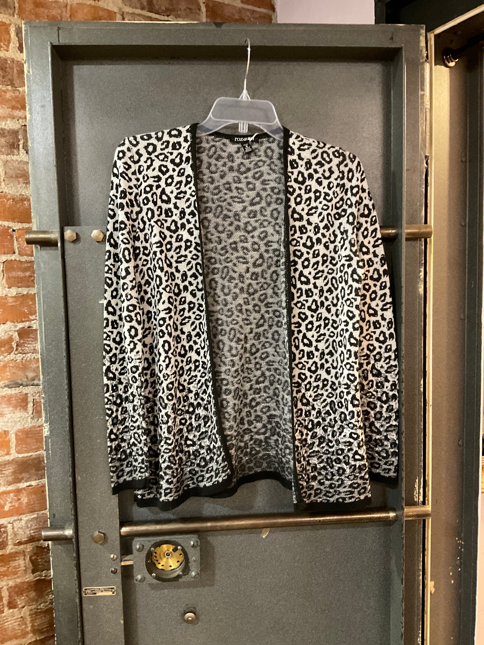 LEOPARD/BLACK ROZ &amp; ALI CARDIGAN M