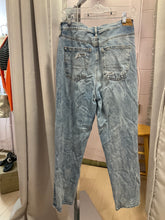 Load image into Gallery viewer, {{ClientCode}} LIGHT DENIM American Eagle JEANS, 10
