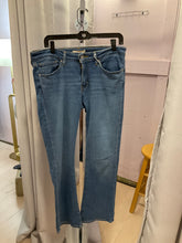 Load image into Gallery viewer, {{Client Code}} denim LEVI DENIM, 30
