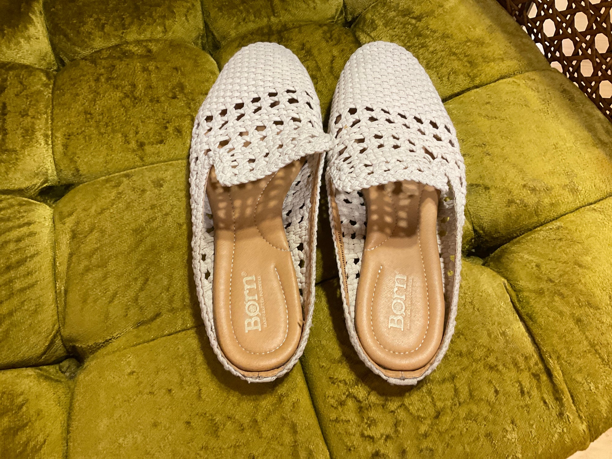 CREAM BORN SLIDE 6