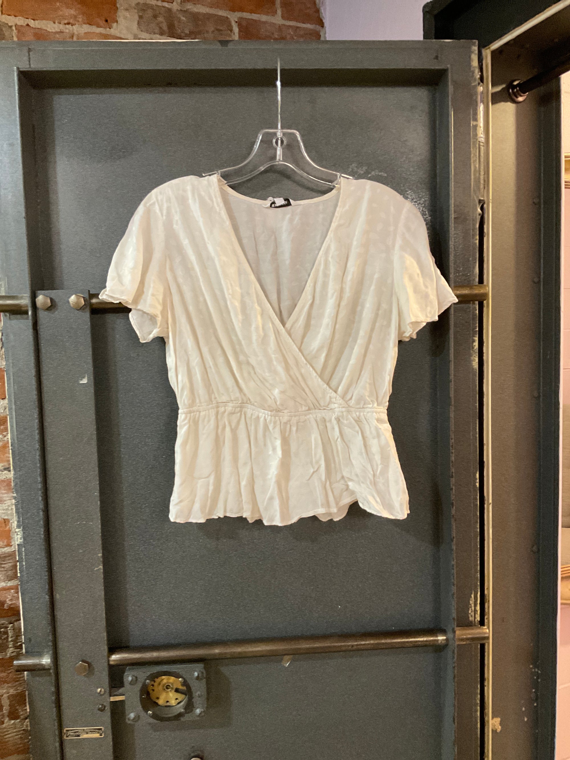 WHITE EXPRESS SHORT SLEEVE SHIRT S
