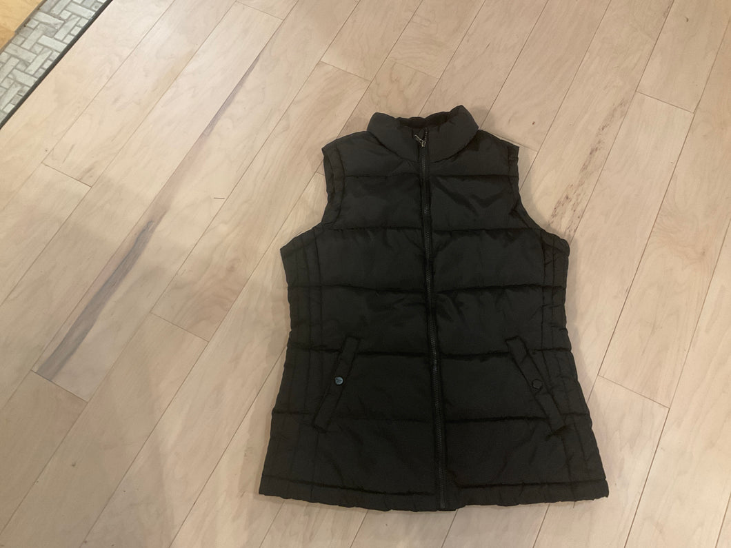 {{ClientCode}} BLACK MADDEN GIRL VEST, LARGE