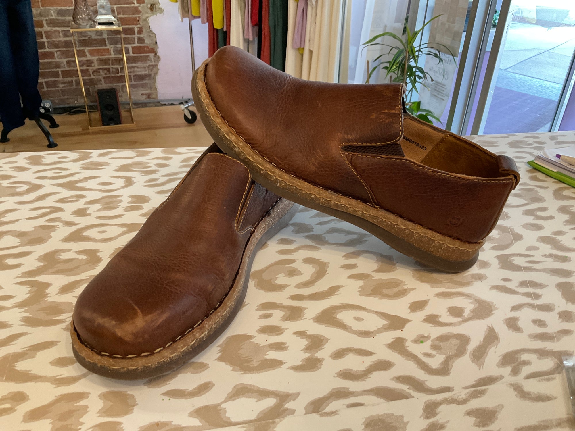 Brown Borne Distressed flat shoe 9.5
