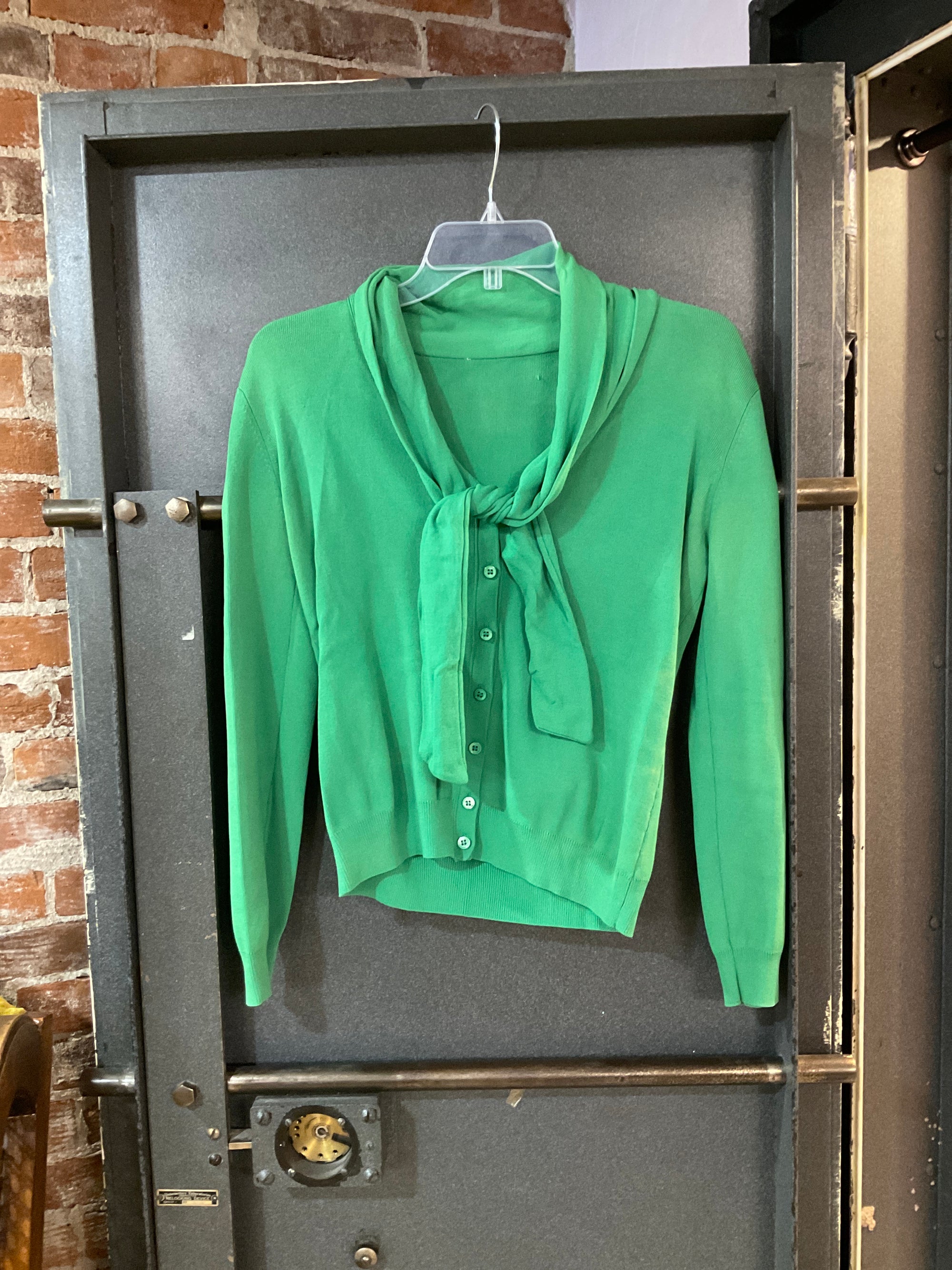 GREEN UNKNOWN LONG SLEEVE SHIRT L