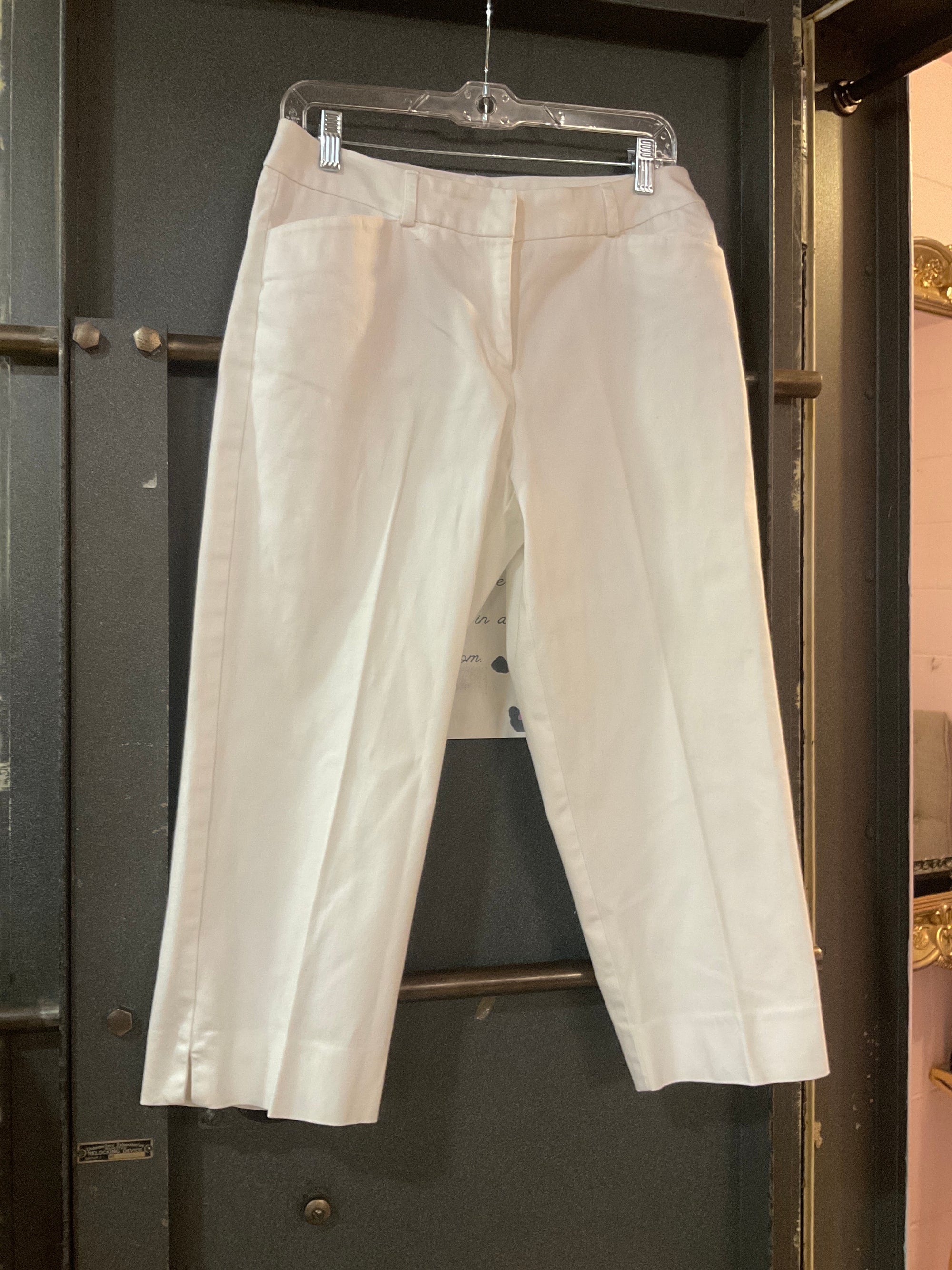 WHITE ST JOHNS BAY PANTS 8