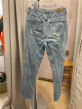 Load image into Gallery viewer, {{ClientCode}} LIGHT DENIM American Eagle JEANS, 10L
