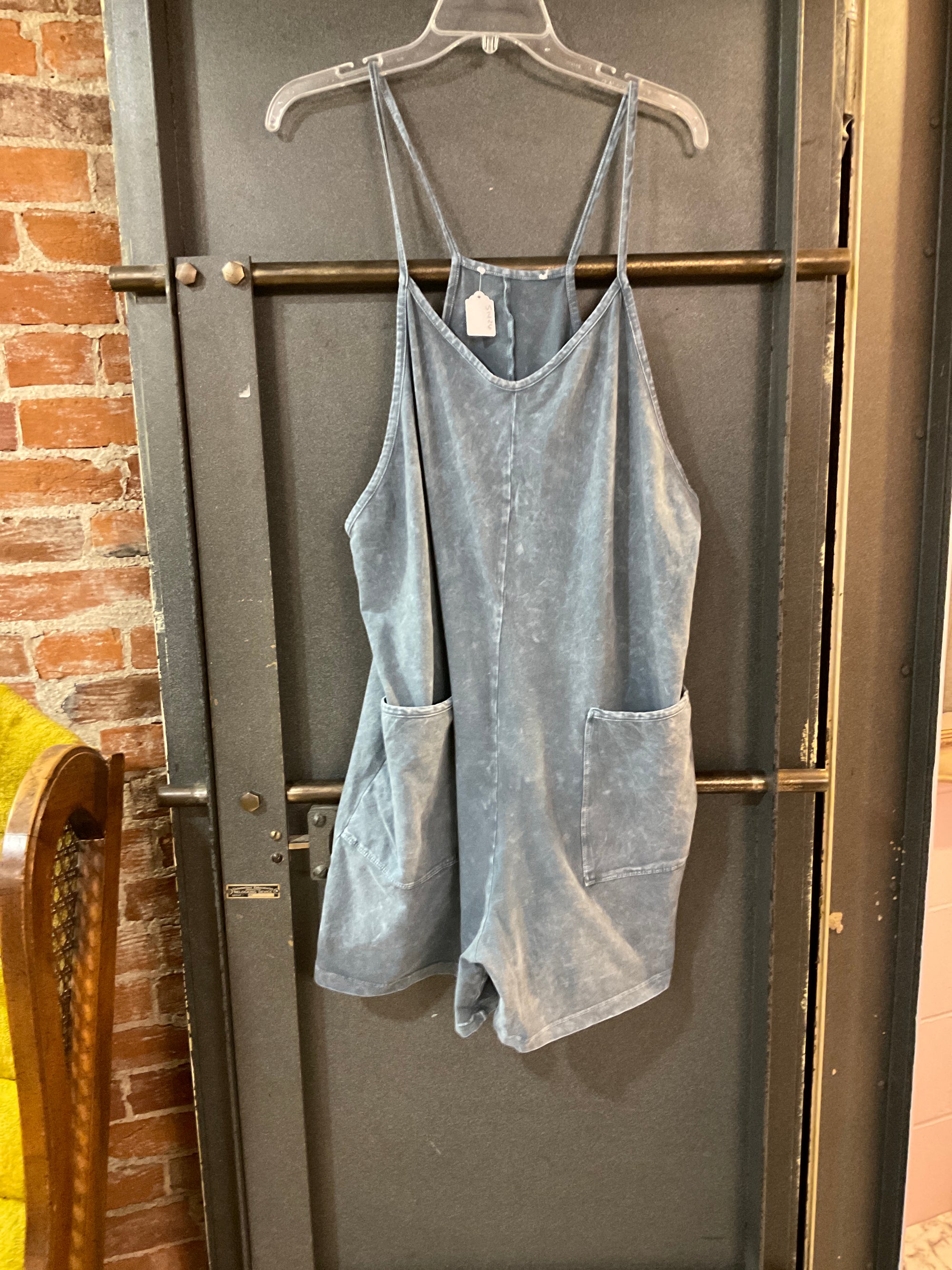 BLUE UNKNOWN JUMPER L