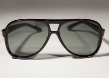 Load image into Gallery viewer, Sunglass Museum - Black Aviator w/ Glass Lenses
