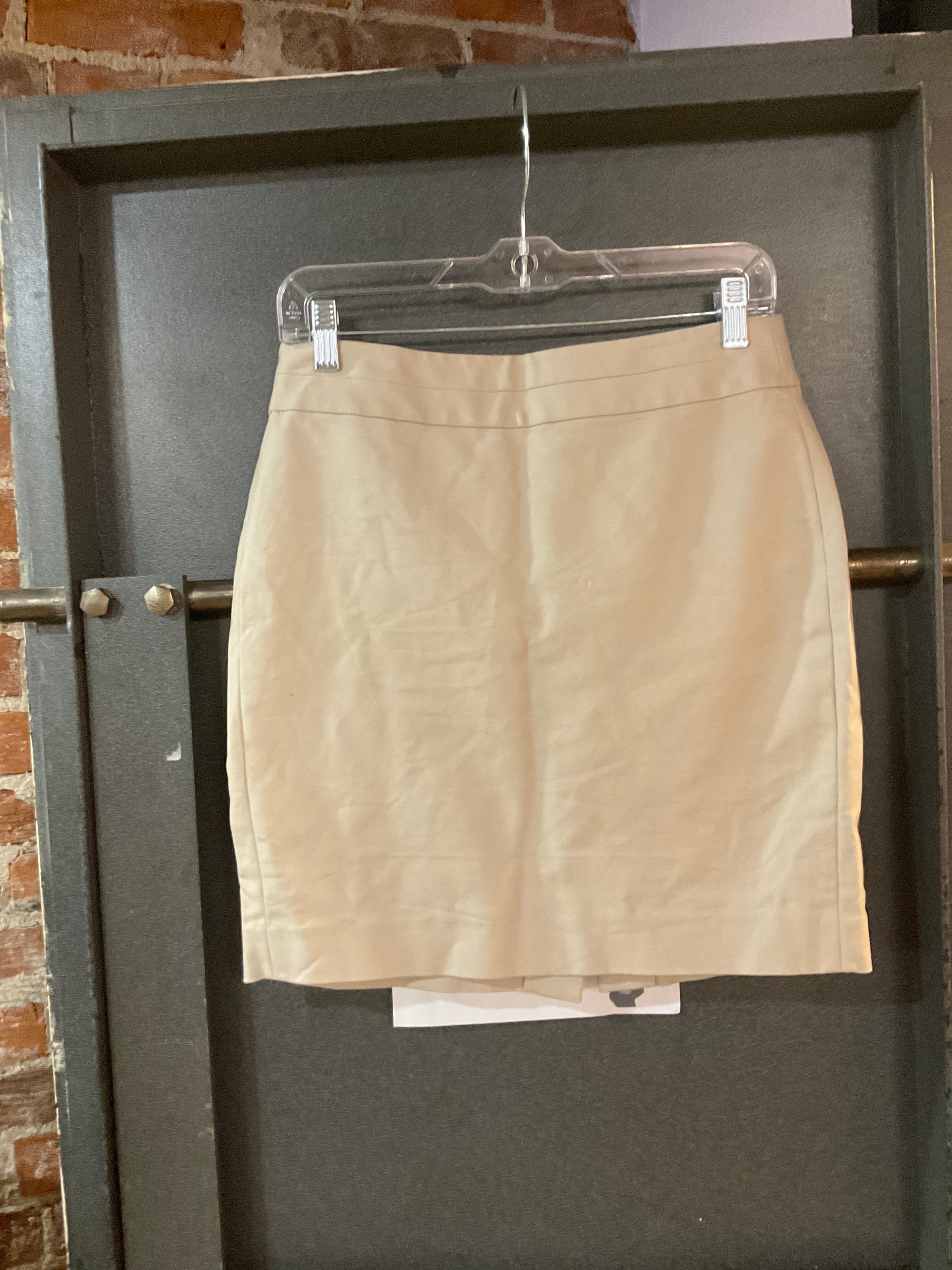 TAN BANANA REPUBLIC SKIRT 4