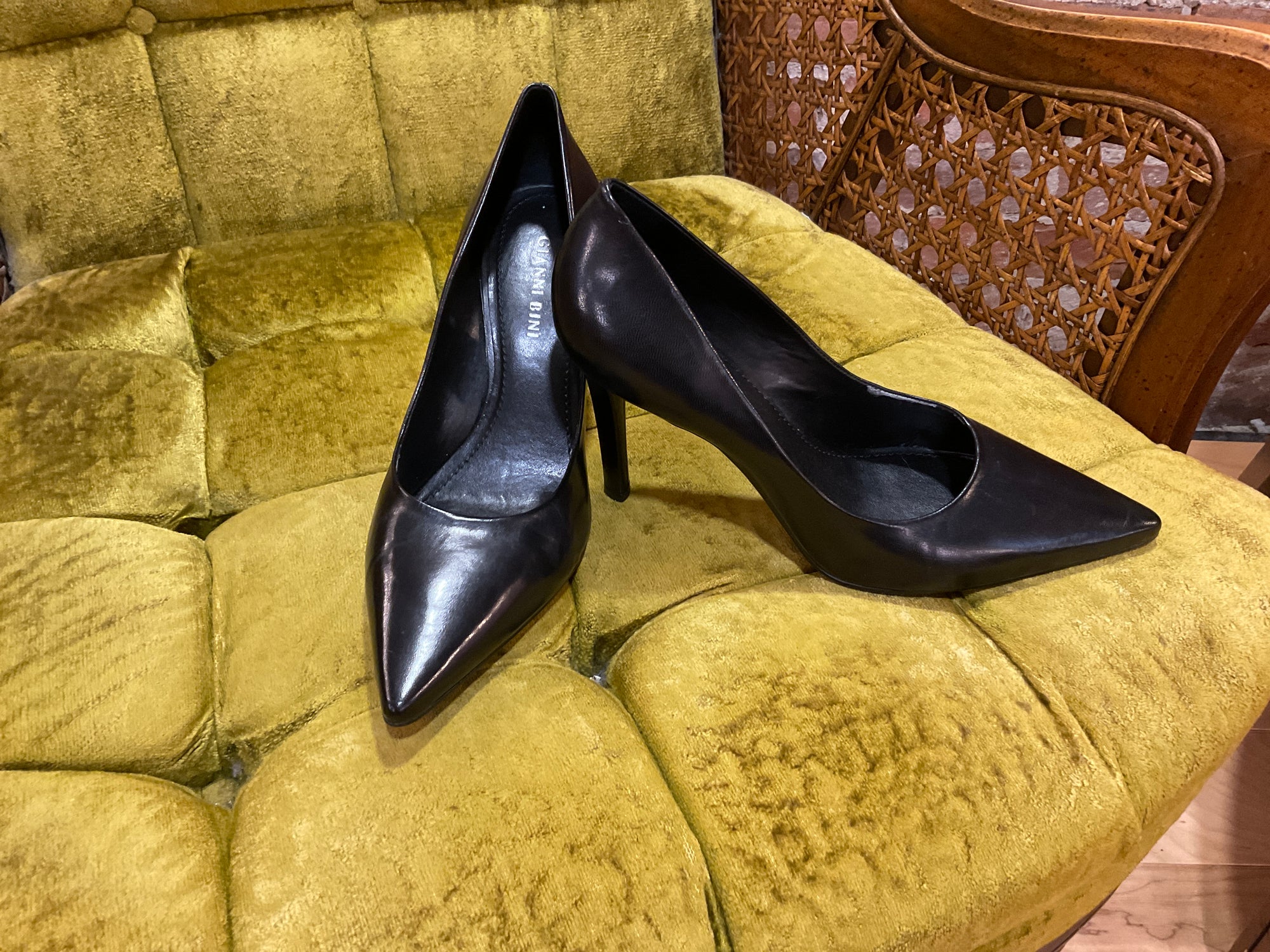 BLACK GIANNI BINI HEELS 8