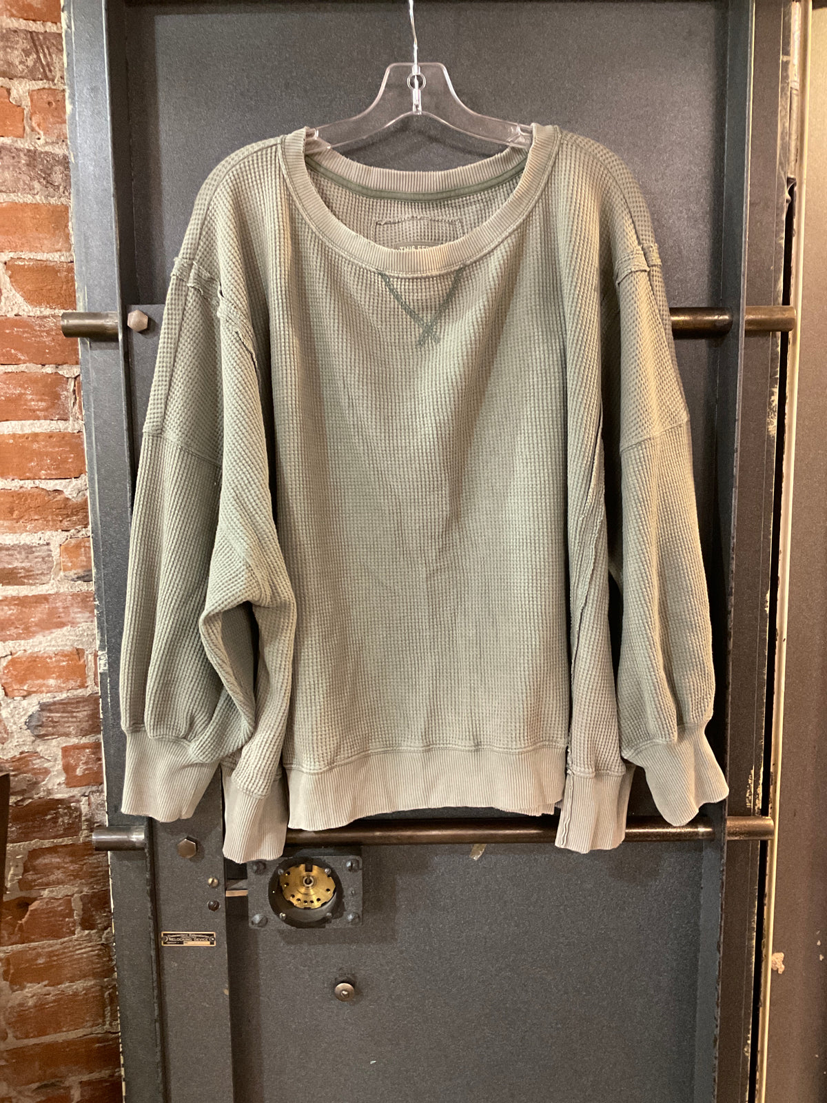 OLIVE American Eagle LONG SLEEVE SHIRT XL