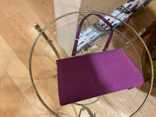 Load image into Gallery viewer, {{ClientCode}} PURPLE UNKNOWN CLUTCH PURSE
