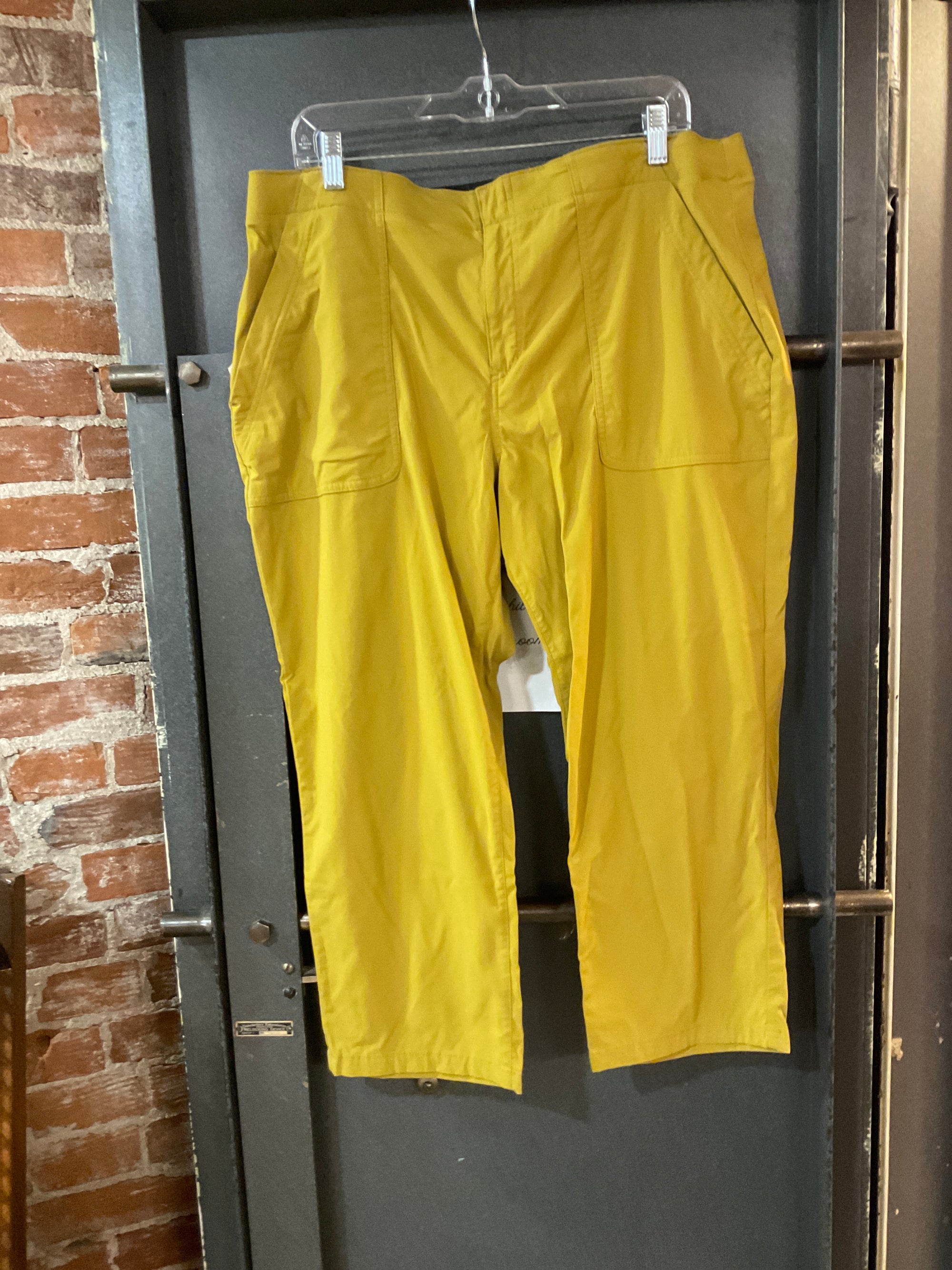 MUSTARD EDDIE BAUER PANTS 16