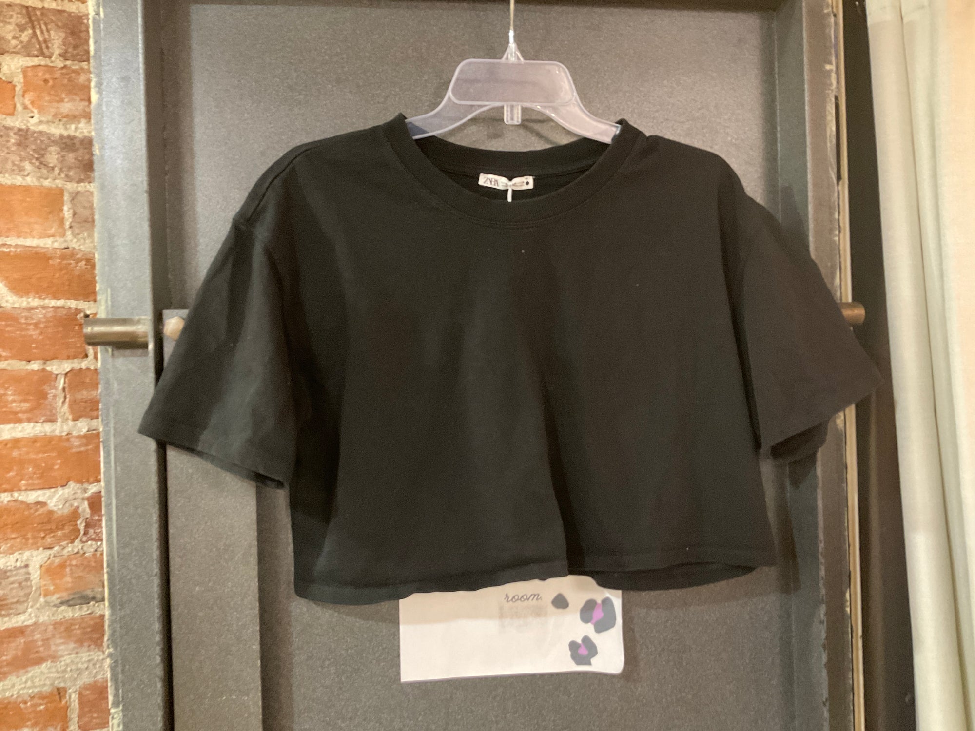 BLACK ZARA SHORT SLEEVE SHIRT M