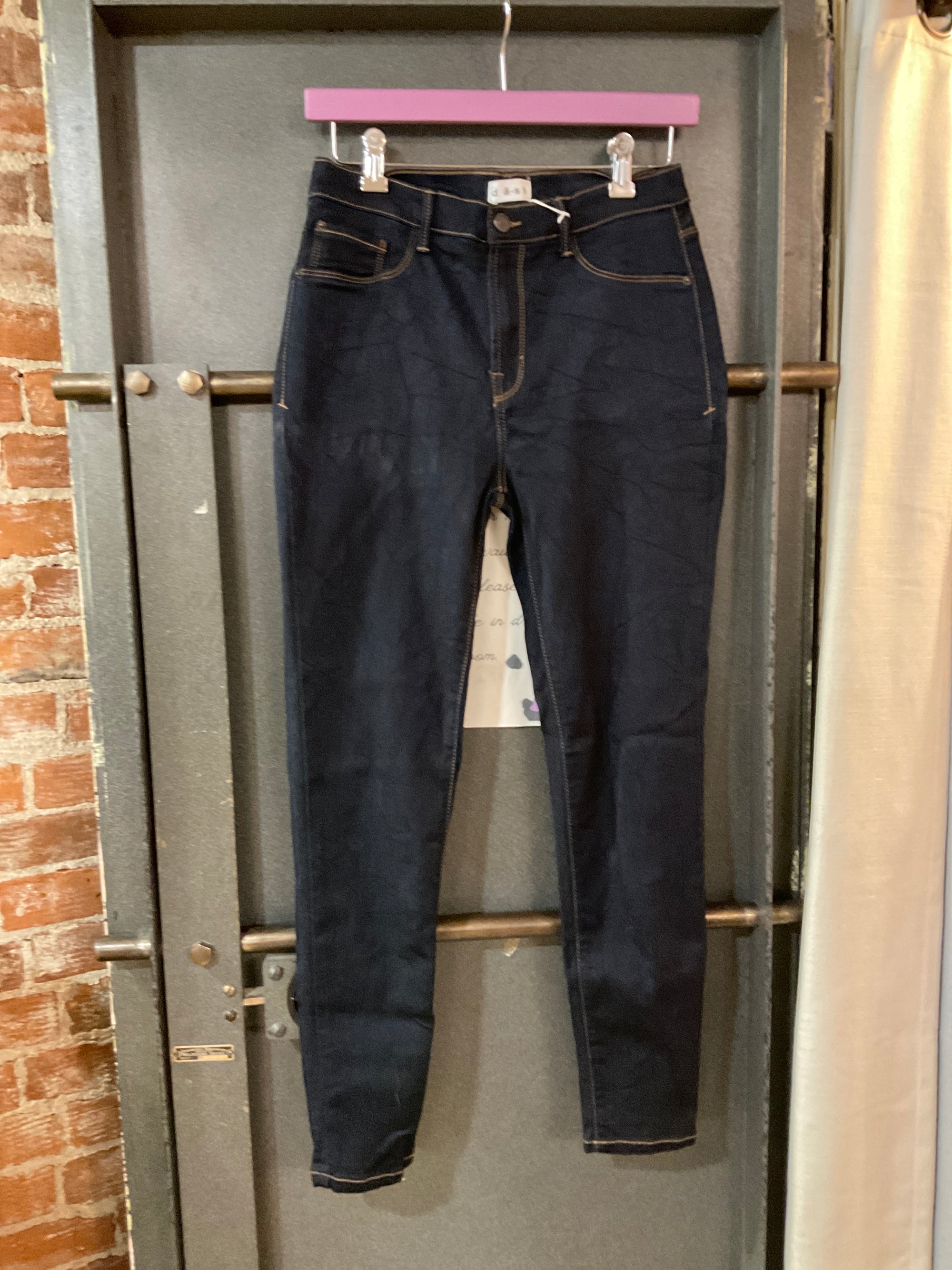 DARK DASH DENIM 10