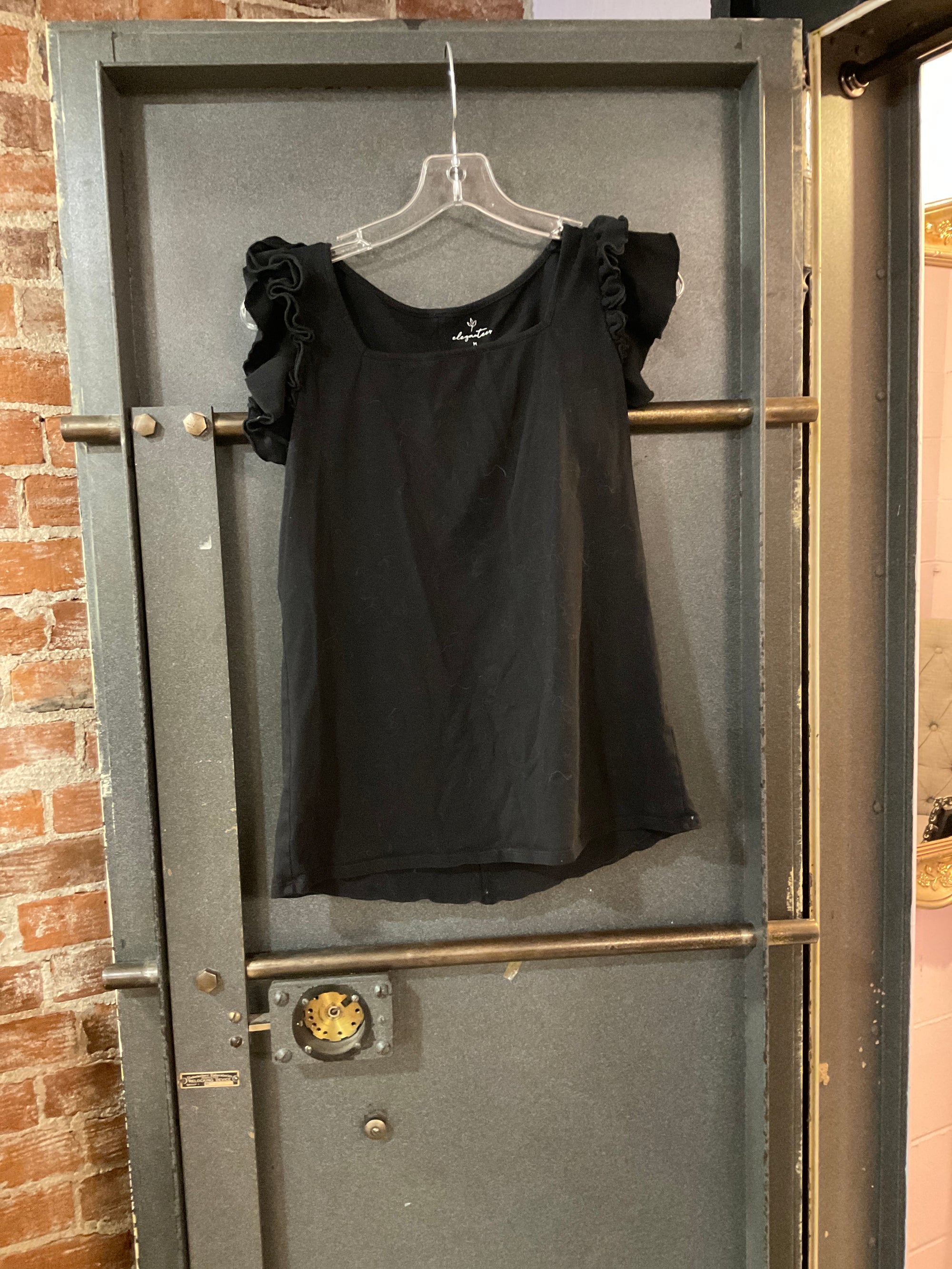 BLACK ELEGANTEES TANK TOP M