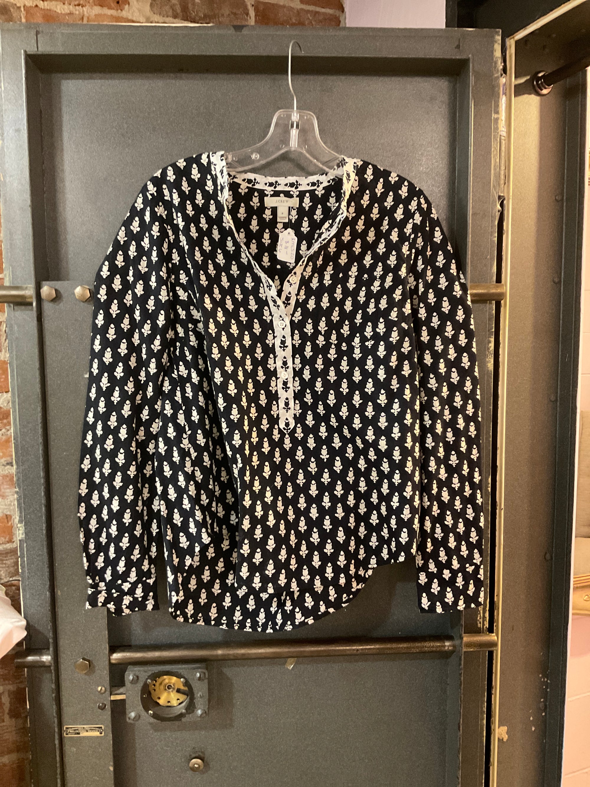 NAVY/WHITE J CREW LONG SLEEVE SHIRT 6