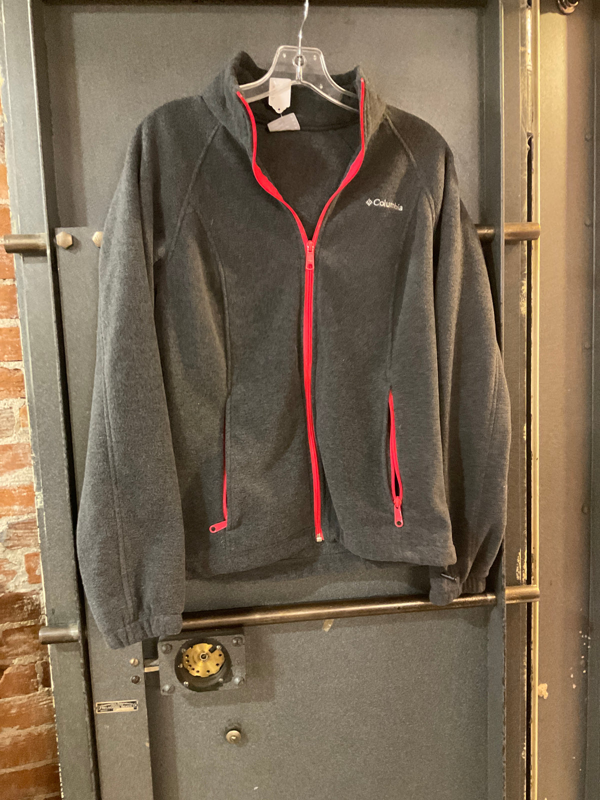 GRAY COLUMBIA ZIP UP JACKET M