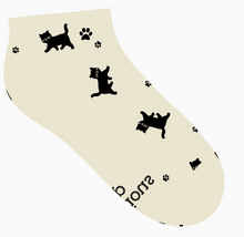 Load image into Gallery viewer, Conscious Step - Socks that Save Cats - Ankle
