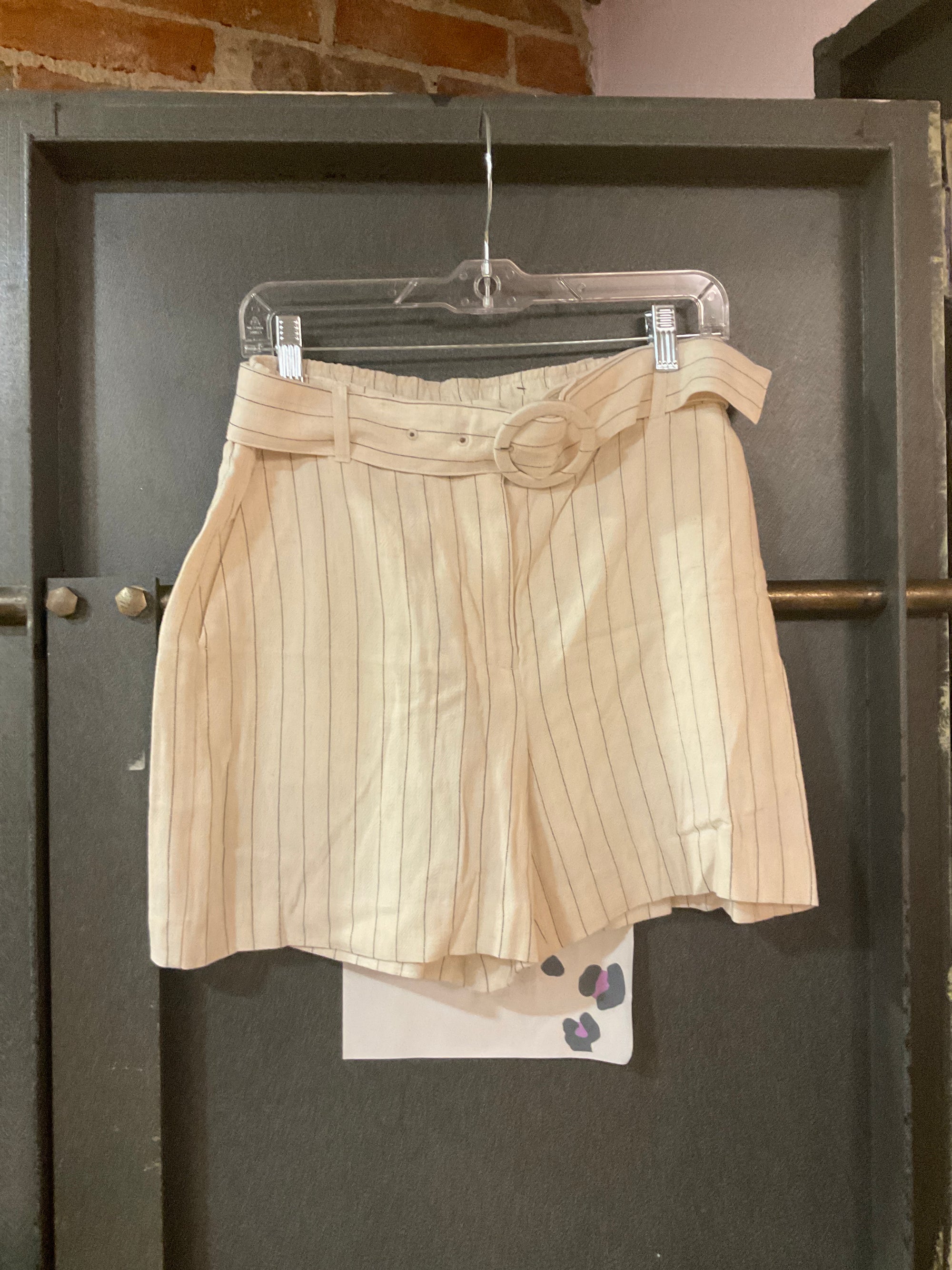 BLACK/CREAM STRIPE NINE WEST SHORTS S